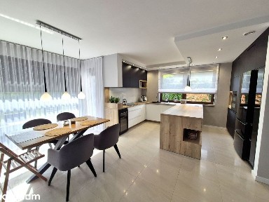 Świetna lokalizacja*Cicha i spokojna okolica