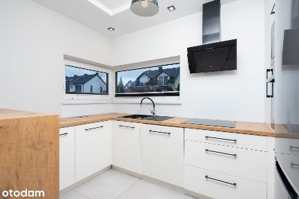 Dom 100m2 - 9ar - działka ogrodzona, klimatyzacja.