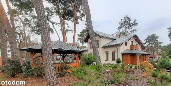 Prestiżowa lokalizacja! Miejsca parkingowe! Ogród!