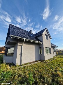 Wolnostojący dom do wykończenia.