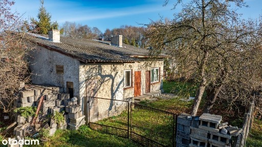 Dom wolnostojący.Jura Krakowsko-Częstochowska.