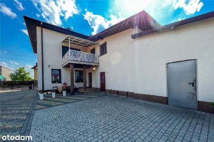 Dom pod działalność dla dwóch rodzin Miedźno