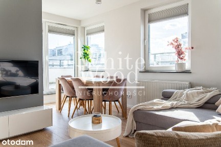 Dwupoziomowe mieszkanie z tarasem w centrum