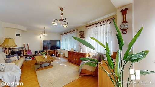 5 pokoi + 2 pokojowe mieszkanie. Garaż. Rokosowo.