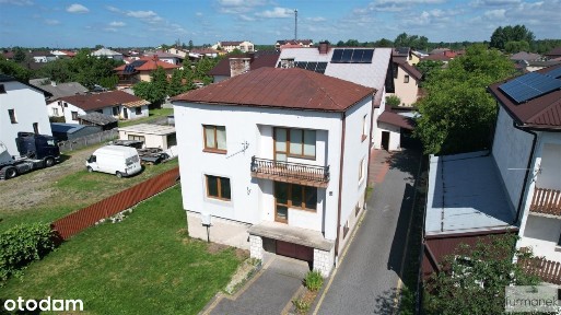 Przestronny dom z potencjałem blisko centrum