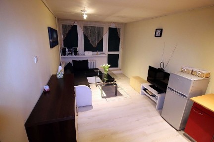 Kawalerka Do Remontu | 11p - blok | CO | Balkon | Super lokalizacja