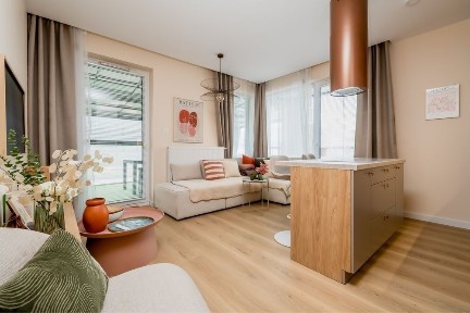 Wyjątkowo Przytulne M2 + Gabinet + 100M Taras na Wynajem od Stycznia