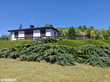 Dom parterowy z dużą, zagospodarowaną działką