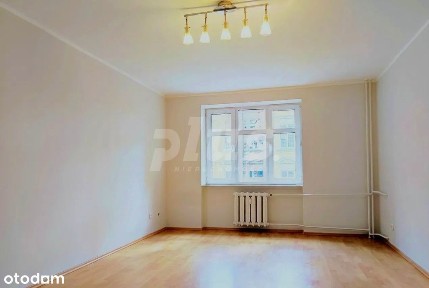 3pok balkon, niski blok w cegle, spół-własnościowe