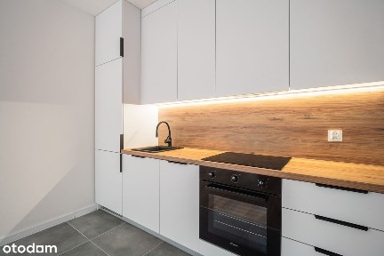 Przestronnakawalerkawtrakcieremontu!Sprawdź!