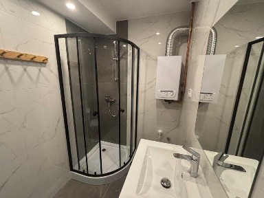 Przestronna i piękna kawalerka po generalnym remoncie!