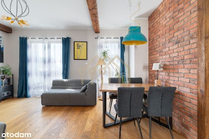 Przestronne mieszkanie z balkonem i 2 garażami!