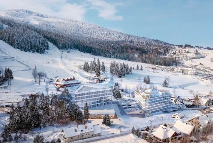 Apartament inwestycyjny przy samym stoku narciarskim - CZARNA GÓRA