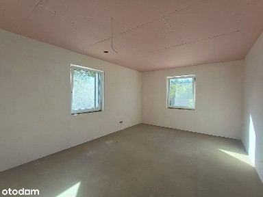 Obszerny dom do zamieszkania i na działalność