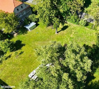 Połowa domu z dużą działką!