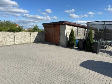 Dom jednorodzinny w cichej okolicy działka 704m²