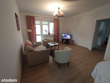 Mieszkanie blisko WKD + m. garażowe, komórka lokatorska, winda