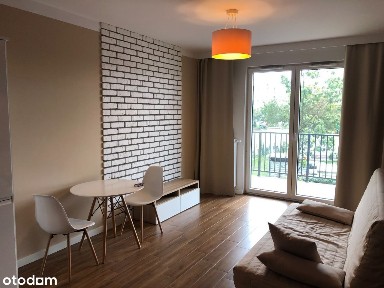 Dwa pokoje 42m garaż w cenie.