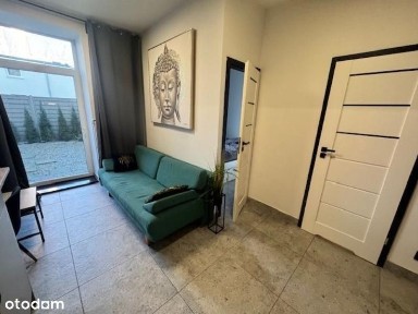 2-pokojowe mieszkanie z ogródkiem!