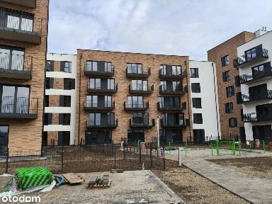 Nowa kawalerka w Garbach, miejsce postojowe, komórka lokatorkska.