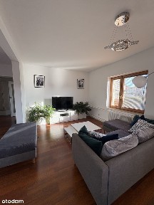 Przestronne 3-pokojowe mieszkanie w zabytkowej Kamienicy