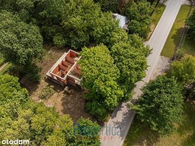 Nowoczesny Dom Wolnostojący, Złotokłos