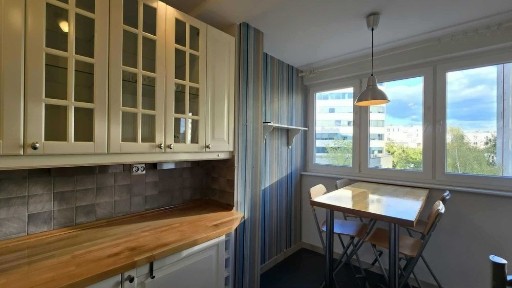 3 pokoje, 3 min do metra Wierzbno, miejsce postojowe