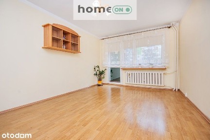 Duża kawalerka do własnej aranżacji z balkonem