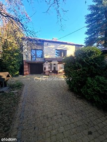 Dom w spokojnej okolicy Mysłowic.