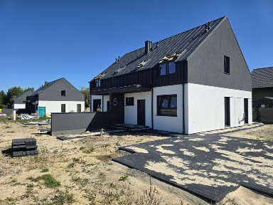 Połowa domu Daszewice 107m2+strych