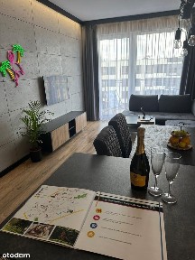 Loft Bemowo, 2 pokoje z klimatyzacją, smart house i parkingiem