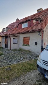 Dom - 2 mieszkania, garaże, ogród