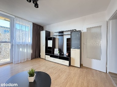 Czajkowskiego, przy AWL, po remoncie, wyposażone