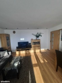 Przestronne 3-pokojowe mieszkanie z balkonem