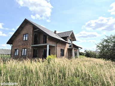 Sprzedam dom, Zarównie stan surowy zamknięty.