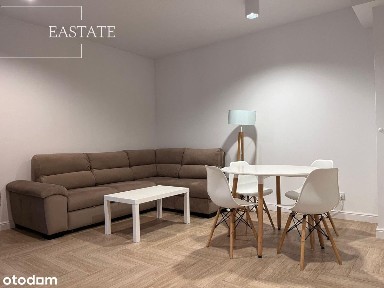 Stacja Aleje Jerozolimskie | 2 Garderoby | Balkon