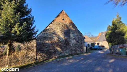 Połowa domu+stodoła+działka+2 murowane garaże