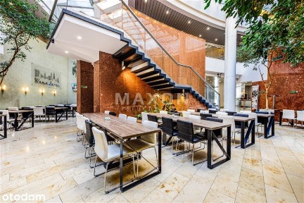 Małe biuro w wygodnym biurowcu. Bliska Wola