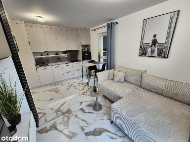 Kawalerka + Miejsce w hali garażowej + ogródek 300m do PKP, PKS