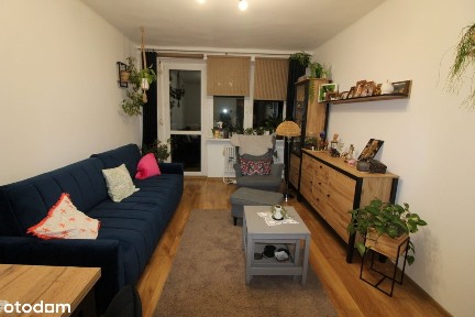 Przestronne, dwupokojowe mieszkanie z balkonem w centrum miasta|BEST|