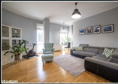 Przestronne 3-pokojowe mieszkanie z klimatyzacją i garażem