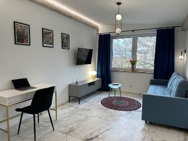 Przytulna kawalerka z balkonem i klimatyzacją - dostępna od 01.12.2025