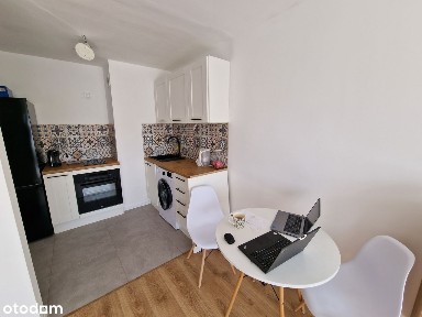 Do wynajęcia umeblowana - kawalerka po remoncie I parking