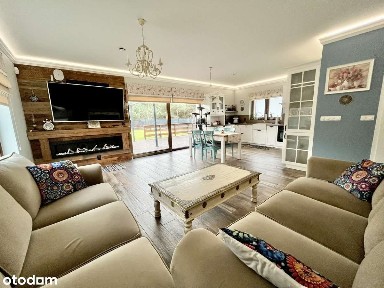 Stylowy i przytulny dom z klimatycznym wnętrzem-gotowy do zamieszkania