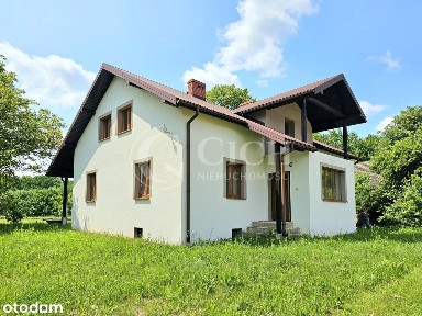 Dom z dużą działką w atrakcyjnej cenie.