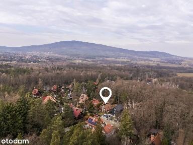 Dom jak z baśni u stóp Ślęży - zamieszkaj pośród natury pod Wrocławiem