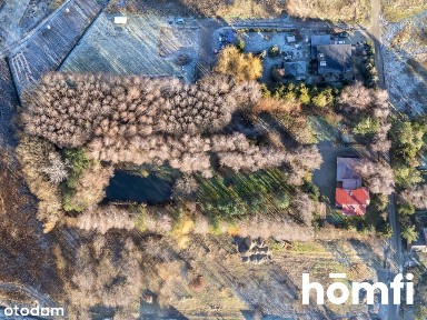 Dom oraz warsztat na dużej, ogrodzonej działce