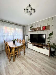 Zadbane mieszkanie z balkonem na parterze- sprzedaż Chełmek