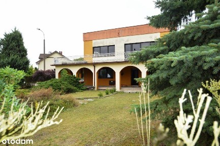 Dom mieszkalny z lokalem na parterze, Wągrowiec