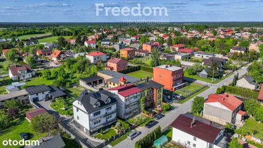 Bliźniak w świetnej lokalizacji